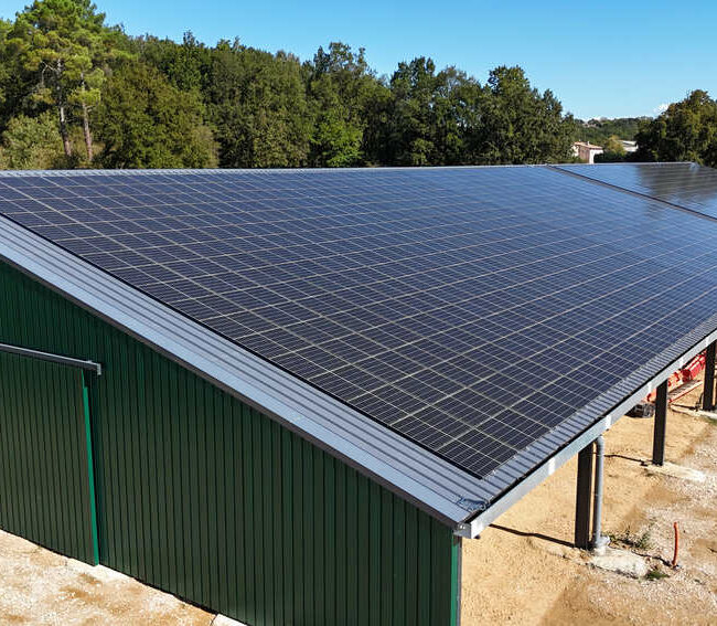 double-hangar-photovoltaique-4